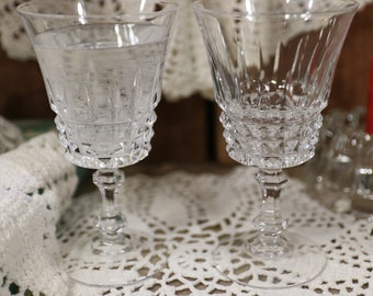 Cristal D'Arques-Durand "Tuilleries Villandry" (Set of 2) Wine Glasses, Elegant Prismatic Cut Crystal