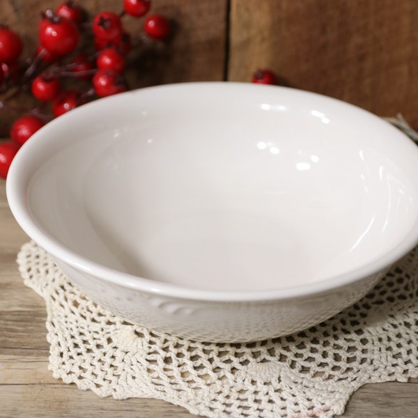 Pfaltzgraff "Filigree" 8 3/4 inch Round Vegetable Bowl . Lovely White Stoneware Embossed with Scrolls & Dots.