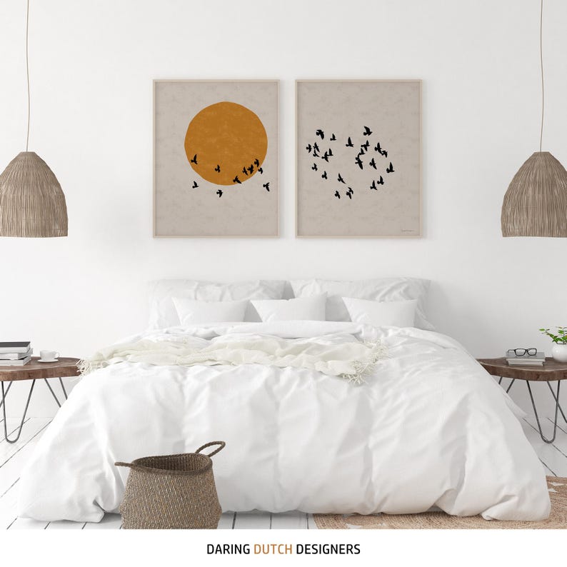 Bedroom with continuous poster set.