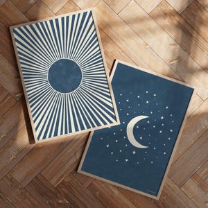 Set di 2 stampe Boho Sole e Luna / Poster moderni di metà secolo blu navy / Arte murale minimalista / Stampe artistiche astratte Sole Luna Stelle