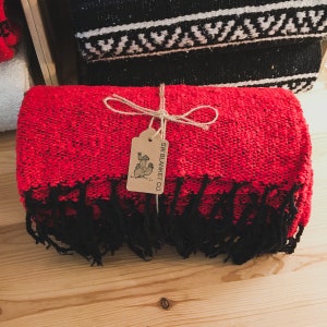 Red / Solid Color / Handwoven Mexican Blanket / Sarape / Southwest Blanket / Baja Blanket / Yoga Blanket