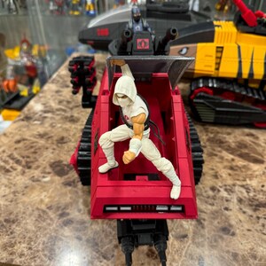 hiss tank 3d , red 788 version