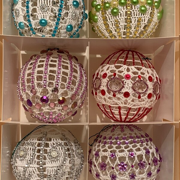 6 Crochet Christmas Ornament/ Christmas Balls