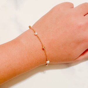 Dainty Freshwater Pearl Bracelet Anklet.White Pearl.14k Gold Filled.Layered Jewelry.Gift for Her.Birthday.Wedding.Bridesmaid Gift.
