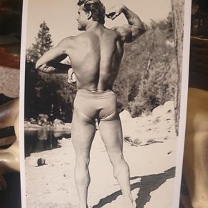 Beach Man vintage jock guy shirtless strong sunbathing bodybuilder steamy beefcake male gay int photo candid physique snapshot handsome hunk