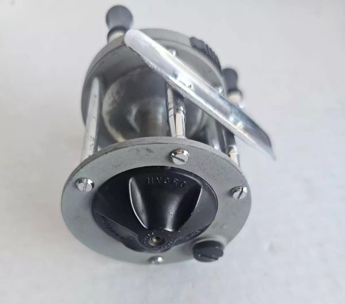 Vintage Pflueger Supreme Model 512 Bait Casting Fishing Reel
