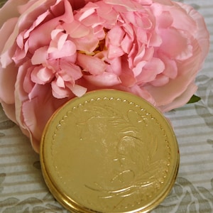 Compact powder box vintage, antique accessory vintage gift, souvenir powder box