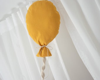 Luftballon aus Stoff mit Makramee-Band | personalisierbar