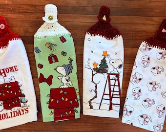 Crocheted Top Hanging Towels - Christmas Patterned Cartoon Dog.