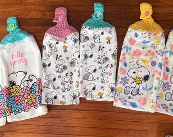 Toallas colgantes de crochet - Temática de Pascua/Primavera - Patrones de perros de dibujos animados