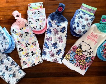 Hanging Towel With Mini Mitts Sets In Cartoon Character Patterns