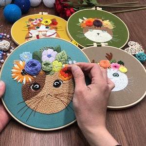 Borduurpakket dieren voor beginners Modern|Eenvoudige kruissteek voor huisdieren/katten|Handset met bloemen/bloemenkunst met hoepel|DIY-startpakket voor volwassenen