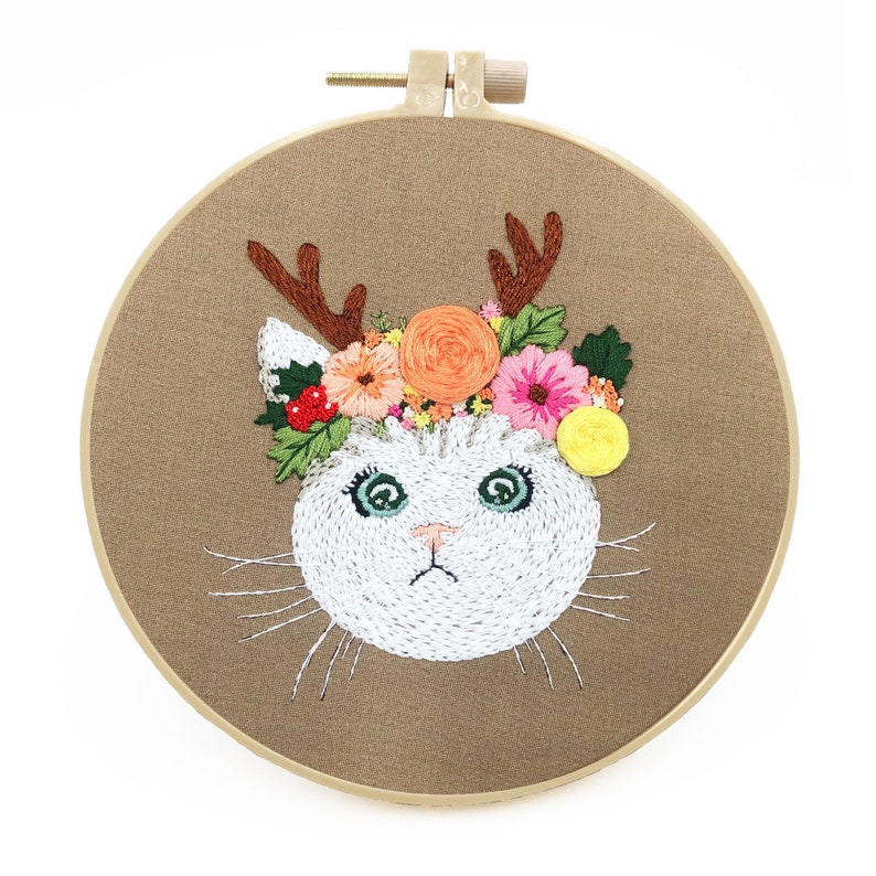 Animal Embroidery Kit for Beginners ModernEasy Pet/Cat Cross StitchHand Flower/Floral Art Kit with HoopDIY Starter Craft Kit for Adults Pattern 4