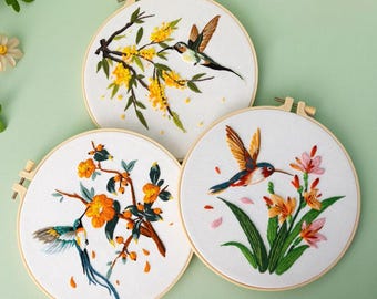 Hummingbirds and Flowers Embroidery Kit for Beginners Modern, Easy Floral/Floral Art Kit with Hoop, DIY Starter Craft Kit for Adults