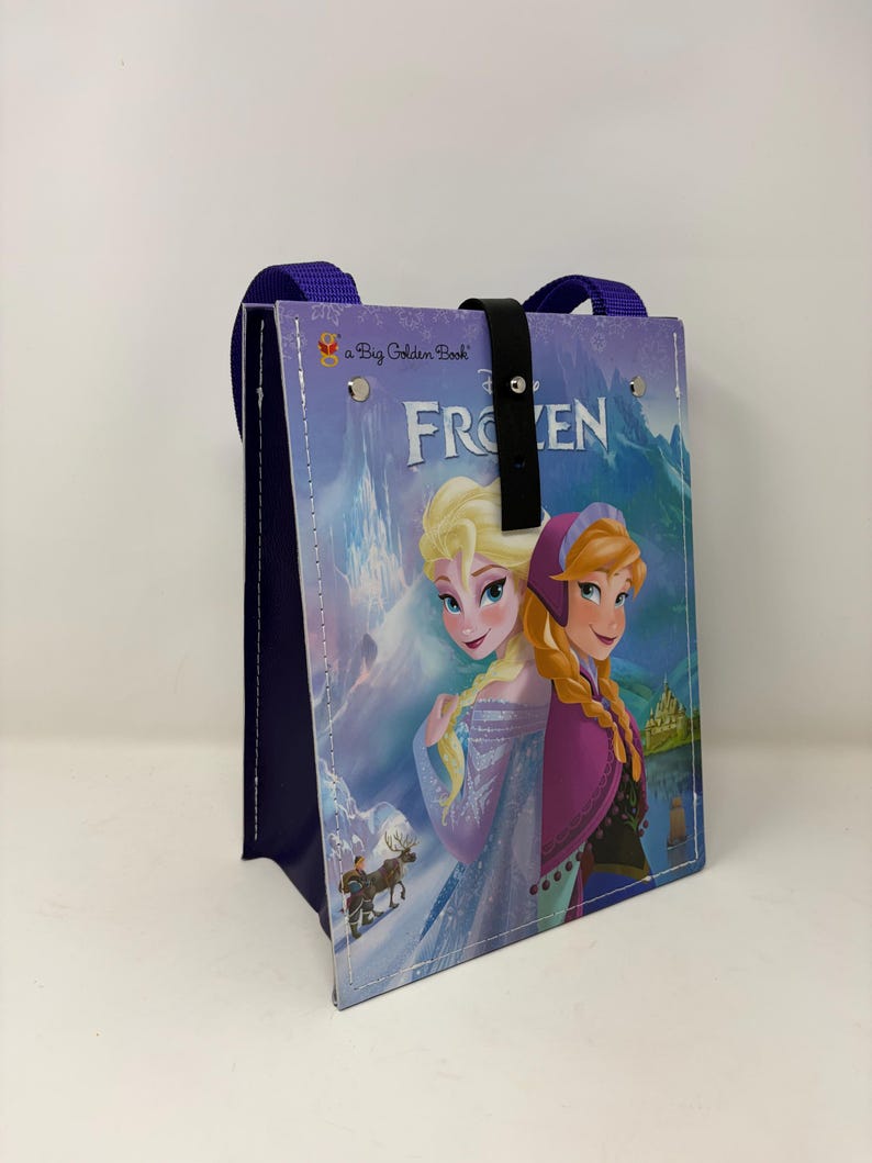 Frozen Repurpose Book Handbag • An ArtfullyAltered Handmade Book Bag bild 3