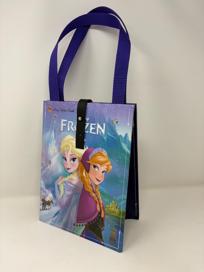 Frozen Repurpose Book Handbag • An ArtfullyAltered Handmade Book Bag bild 1