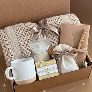 Get well gift for women, Cancer care package, Thinking of you gift box for her, Hug in a box, Healing blanket gift for friend, Sympathy gift