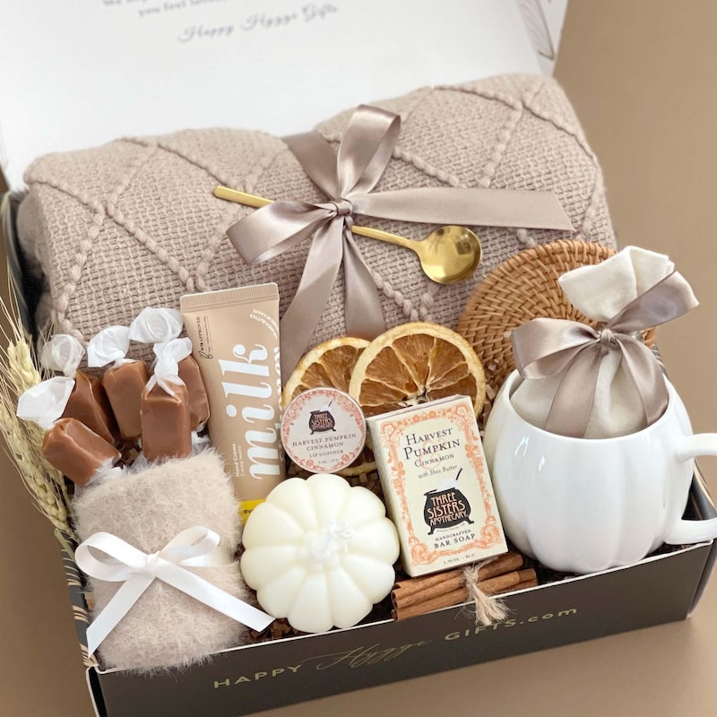 Umarmung in einer Box, Ermutigungsgeschenk, Mama Geschenkset, Hygge Geschenkbox, Thinking Of You Box, Gemütliches Pflegepaket, Selbstpflegekorb, Decke Geschenkbox