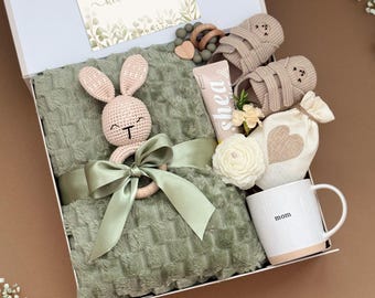 Deluxe New Mom & Baby Gift Box for Women After Birth | Baby Gift Basket, Postpartum Care Package, Push Present, Newborn Boys, Girls, Unisex