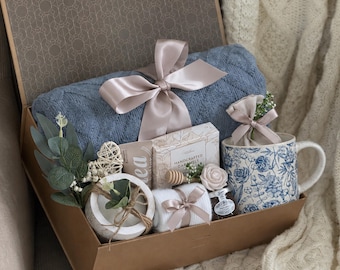 Cozy Birthday Gift Box, Spa Care Package for Friend, Hygge Self Care Package, Gift Basket for Women, Birthday Gift for Friends