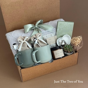 Valentine's Day Gift Box for Couples, Date Night in a Box, Cozy Care Package for Two, Housewarming Gift for Couple, Engagement Gift Basket