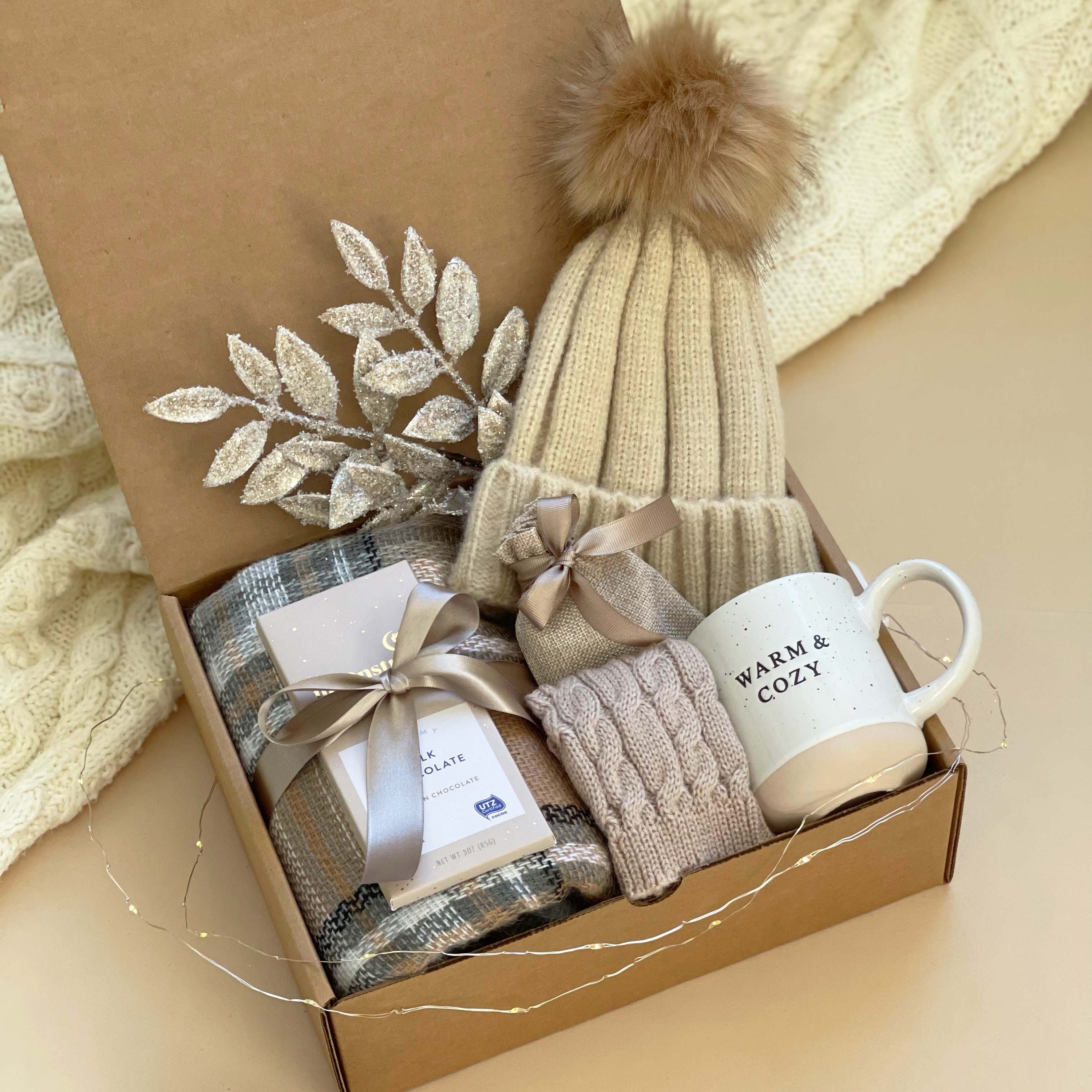Holiday gift box Christmas gift idea warm gift winter gift -  Portugal