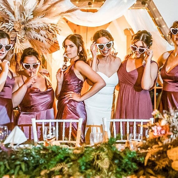 Heart Sunglasses: Bachelorette Party Favors, Bridal Gifts - Etsy display picture 3
