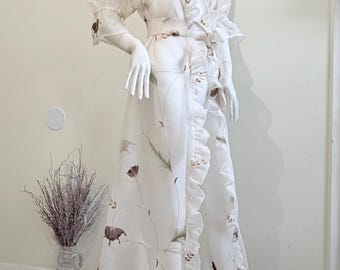 Robe en organza transparent avec broderie florale