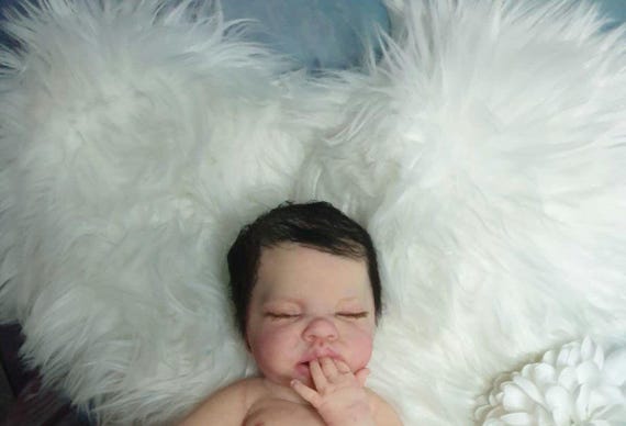 Muñeca reborn; bebé reborn; silicona cuerpo completo con sistema de líquidos; toma biberon
