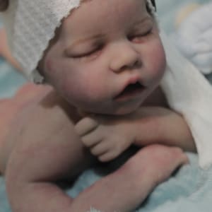 Full platinum silicone doll image 7