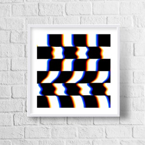Puede incluir: Una impresión artística abstracta enmarcada con un patrón repetitivo de bandas horizontales en blanco y negro. Cada banda tiene un borde ondulado con distorsiones de color rojo, amarillo y azul, creando un efecto 3D. La obra de arte se muestra en un marco blanco.