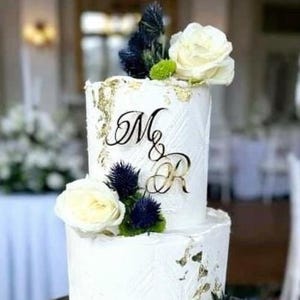 Double Initial Cake Charms | Wedding Initials | Personalised | Various Sizes, Colours & Fonts