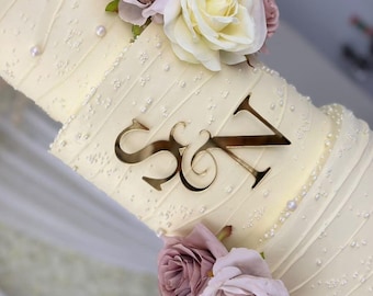 Double Initial Cake Charms | Wedding Initials | Personalised | Various Sizes, Colours & Fonts