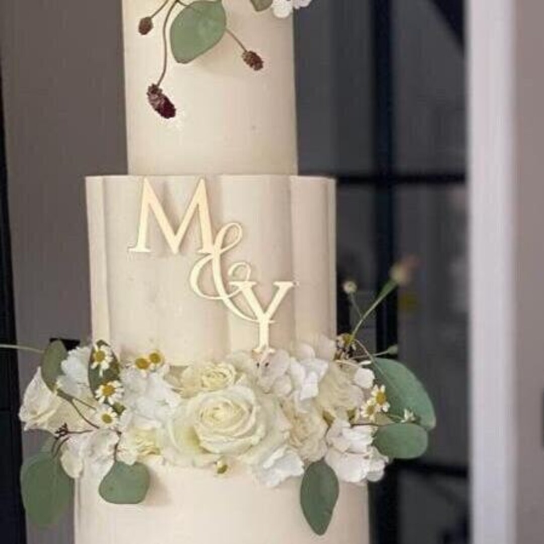 Cake Initals Elegant Initial Wedding Cake Charms | Personalised Cake Decoration ...