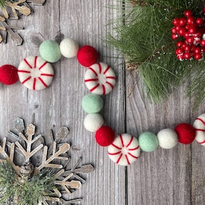 Christmas Felt Garland. Peppermints Garland. Felt Pom Poms Garland.Felt Balls Garland. Felt Pompom Garland