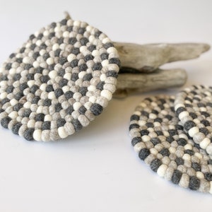 Felt Ball Trivet. Wool Felt Pot Holder. Swedish Farmhouse Table Decor.