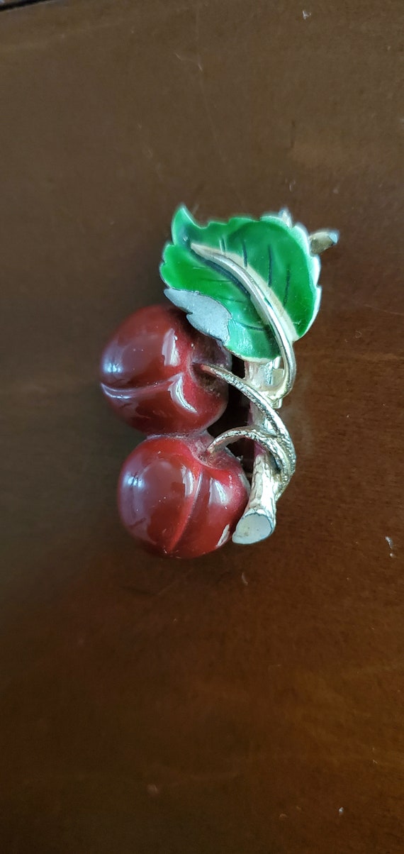 Vintage Cherry Brooch/Pin - image 5