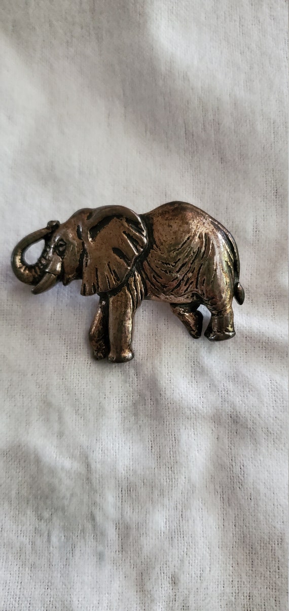 Vintage Elephant Brooch/Pin