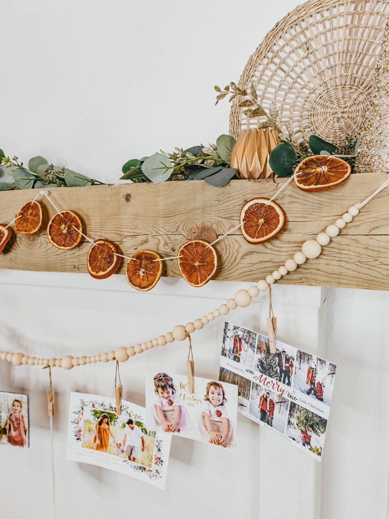 Guirlande de perles en bois de thym sauge de 1,2 m avec pinces à linge à suspendre, porte-photos, cartes de Noël, clips de vacances image 1