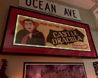 Limited Wildwood Castle Dracula Deluxe Animated Billboard Print with Lights and Sound