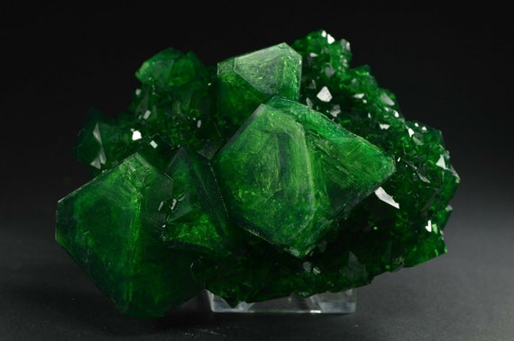 Alun Alunite crystals on matrix from Poland specimen new green like fluorite 