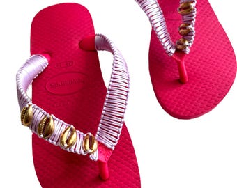 Pink Havaianas with Purple Silk Thread Macrame and Golden Shells