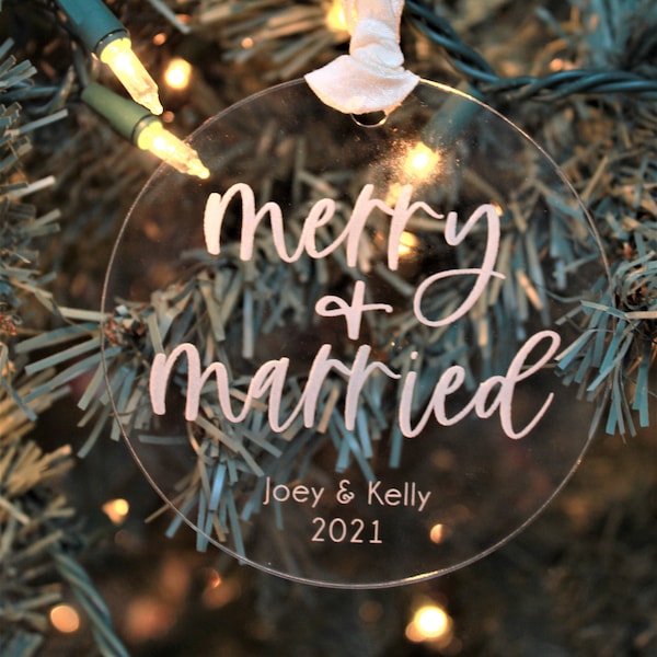 First Christmas Married Ornament / 2023 Married Ornament / Personalized Ornament / Just Married / Newlywed Gift / Newlywed Xmas Gift