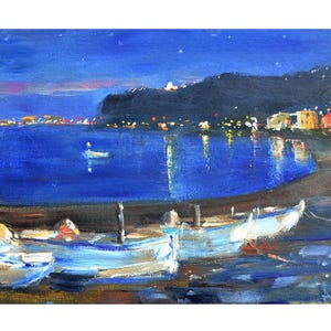 paesaggio notturno barche sulla spiaggia, mare di notte, porto con barche, città di notte, arte notturna, cielo stellato dipinto a olio