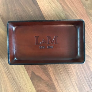 Leather Valet Tray, Leather, Leather Catchall Tray, 8 Tray Sizes Available, Leather Tray for Men, Groomsmen Gift, Monogrammed Leather Tray.