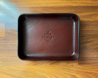 Leather Valet Tray, Leather, Leather Catchall Tray, 8 Tray Sizes Available, Leather Tray for Men, Groomsmen Gift, Monogrammed Leather Tray.