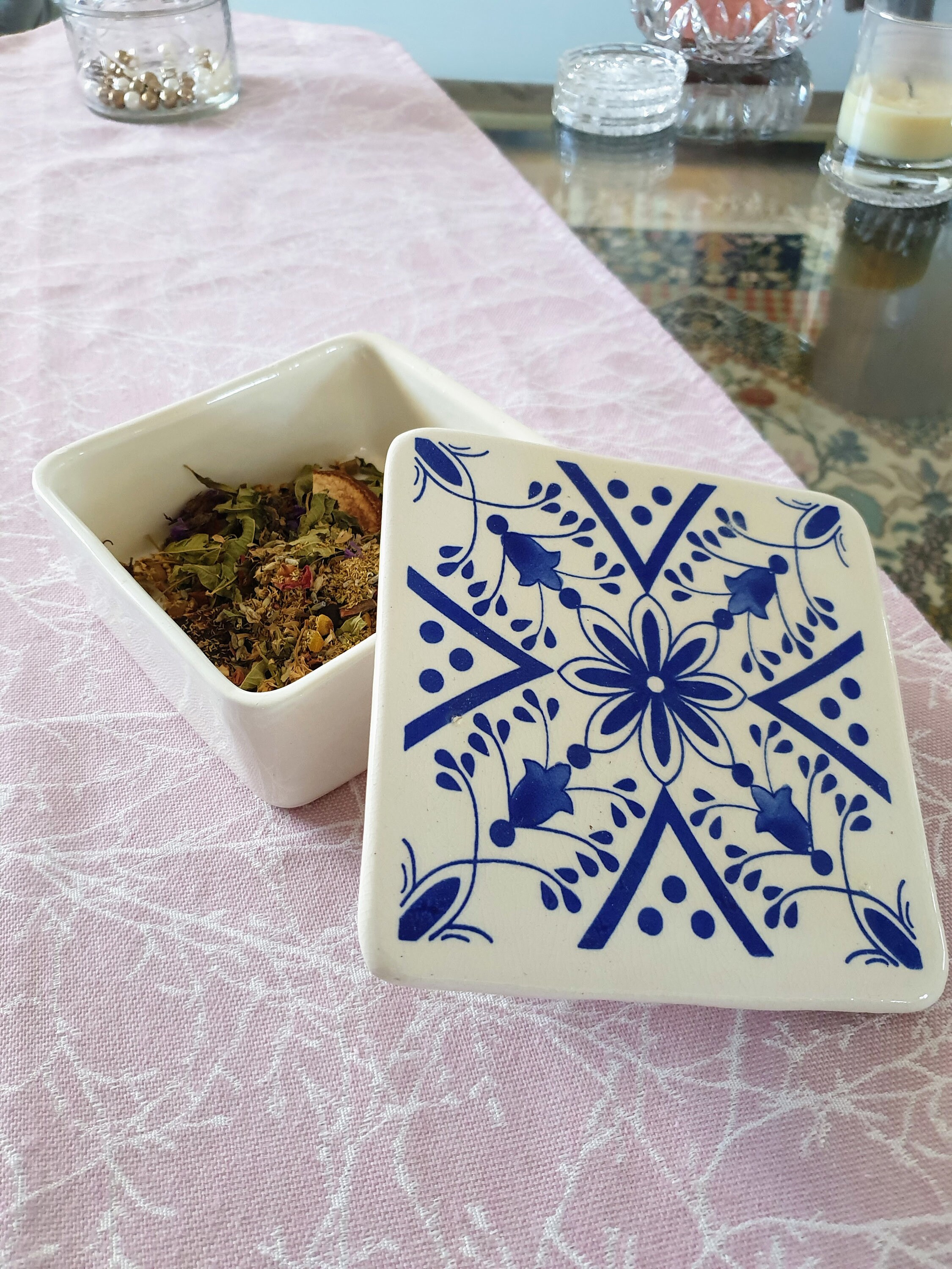 Boîte à Bijoux en Céramique Carrée Faite La Main avec Couvercle Boîte Divers Modèles et Cadeaux d'an