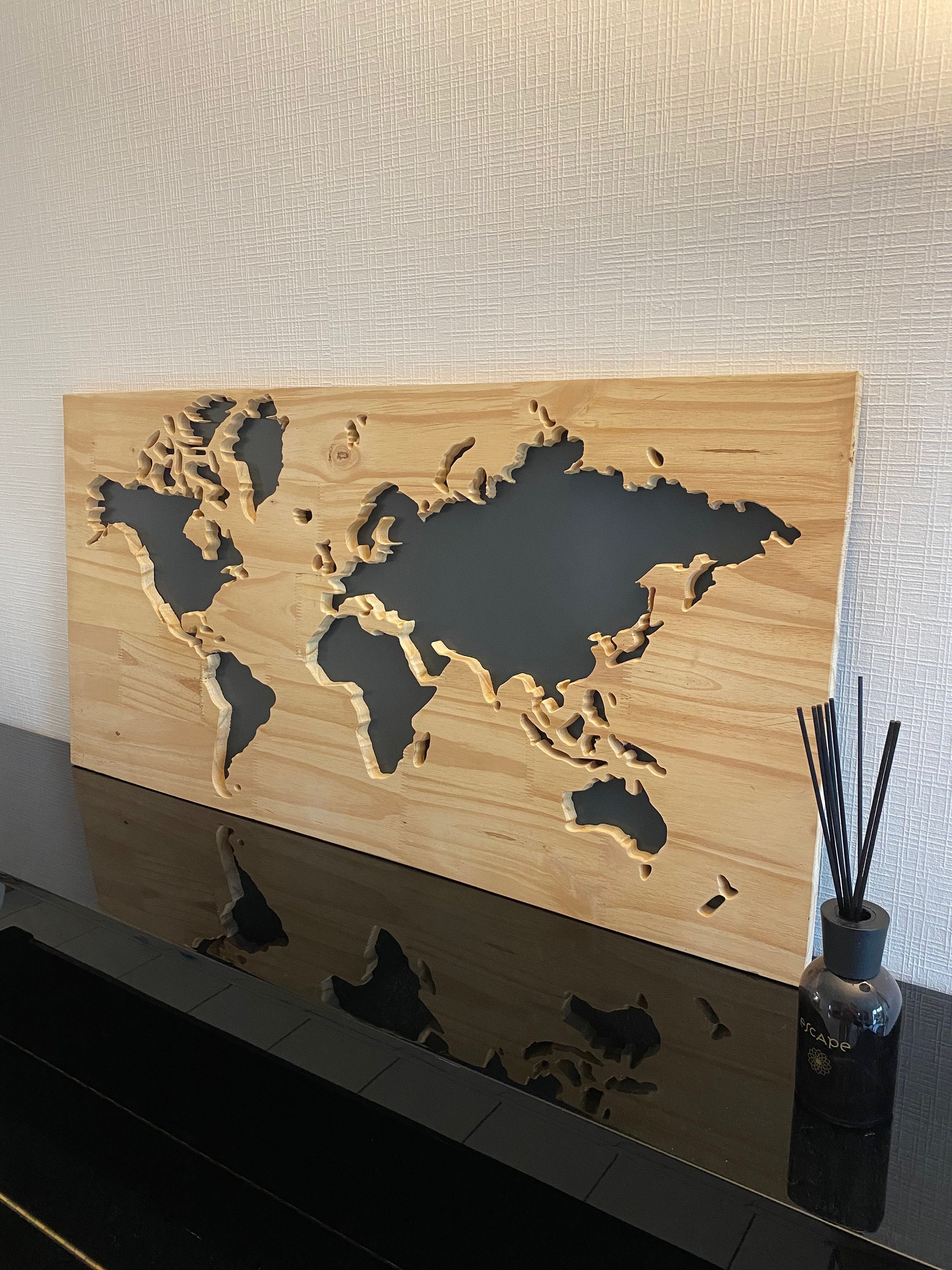 Mappemonde en Bois Massif Sculpté