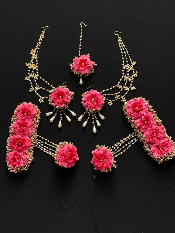 Flower sale tikka set