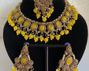 Asian Necklace Tikka and Earrings Set | Indian Bridal Jewellery Set | Traditional Kundan Pakistani Jewellery